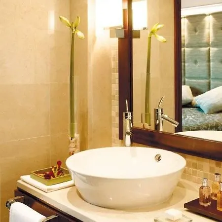 Hotel Nh Collection Finisterre 5*